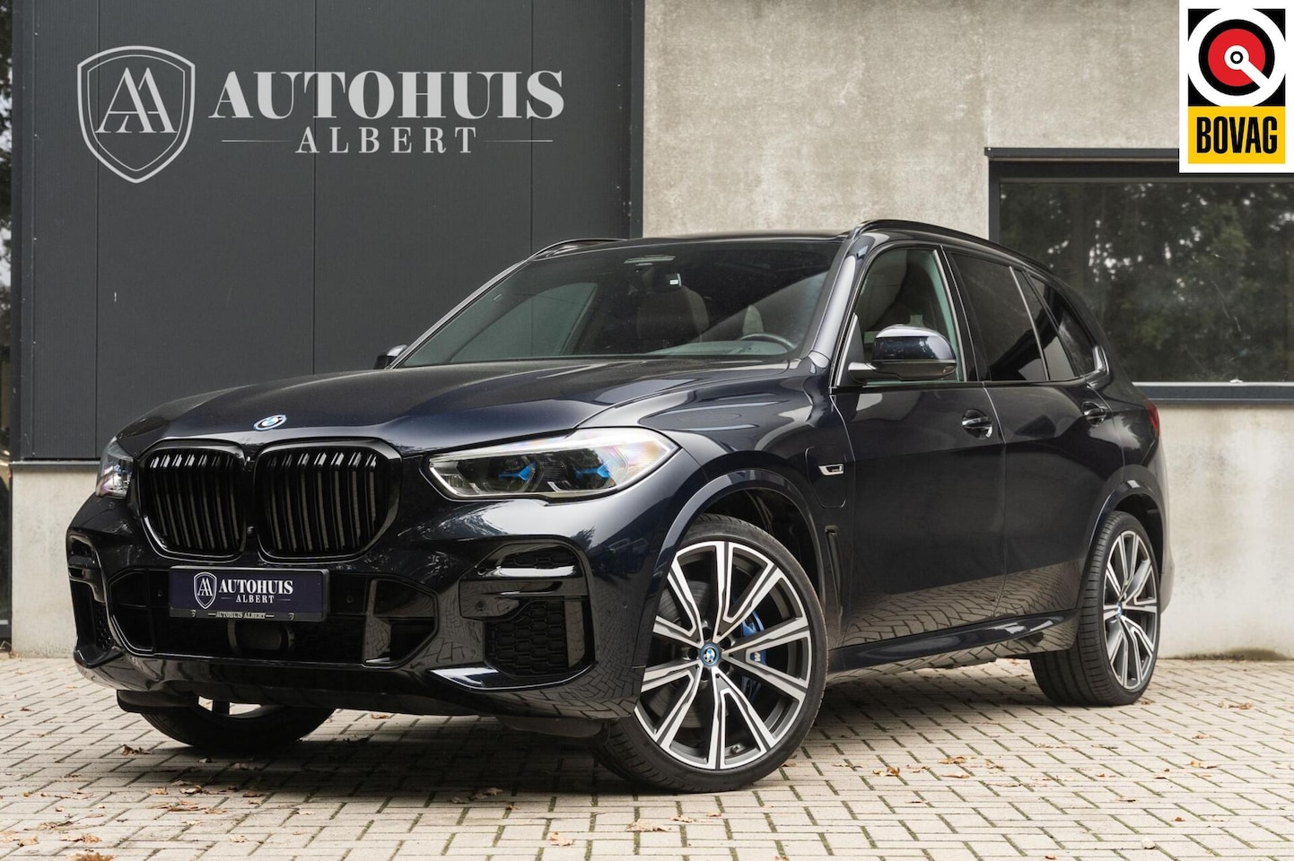 BMW X5 - xDrive45e M-Sport B&W Individual 22'' St. Ventilatie - AutoWereld.nl