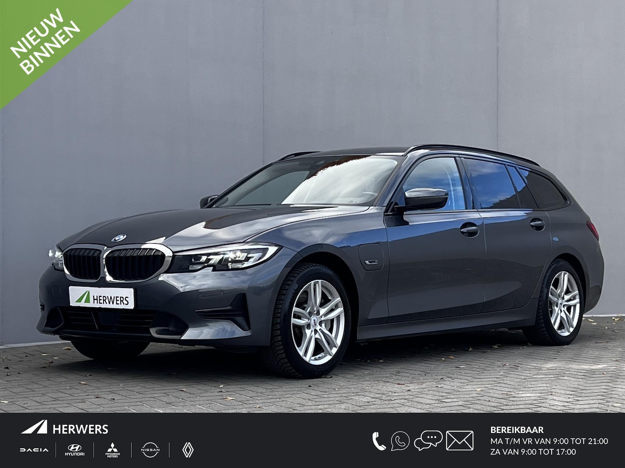 BMW 3-serie Touring - 330e Business Edition Plus / Dealer onderhouden / Trekhaak elektrisch uitklapbaar 1.500 kg - AutoWereld.nl
