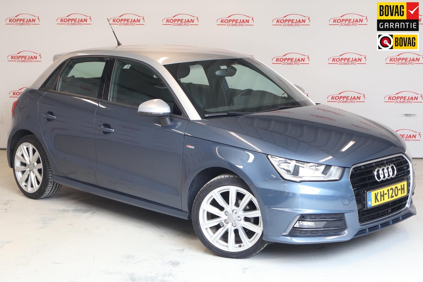 Audi A1 Sportback - 1.0 TFSI Design S-line NL auto, Parkeersensoren, Bluetooth, Cruise controle - AutoWereld.nl