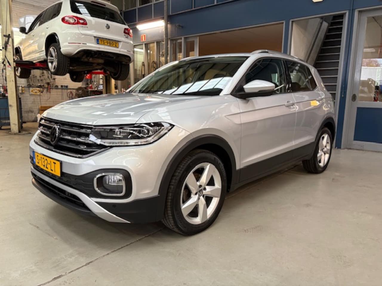 Volkswagen T-Cross - 1.0 TSI 110pk Style | Apple carplay /Android auto | Stoelverwarming | Navigatie | Camera | - AutoWereld.nl