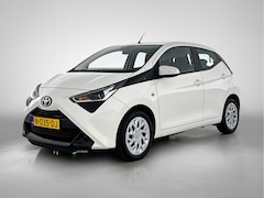 Toyota Aygo - 1.0 VVT-i x-play | Achteruitrijcamera | Apple Carplay/Android Auto |