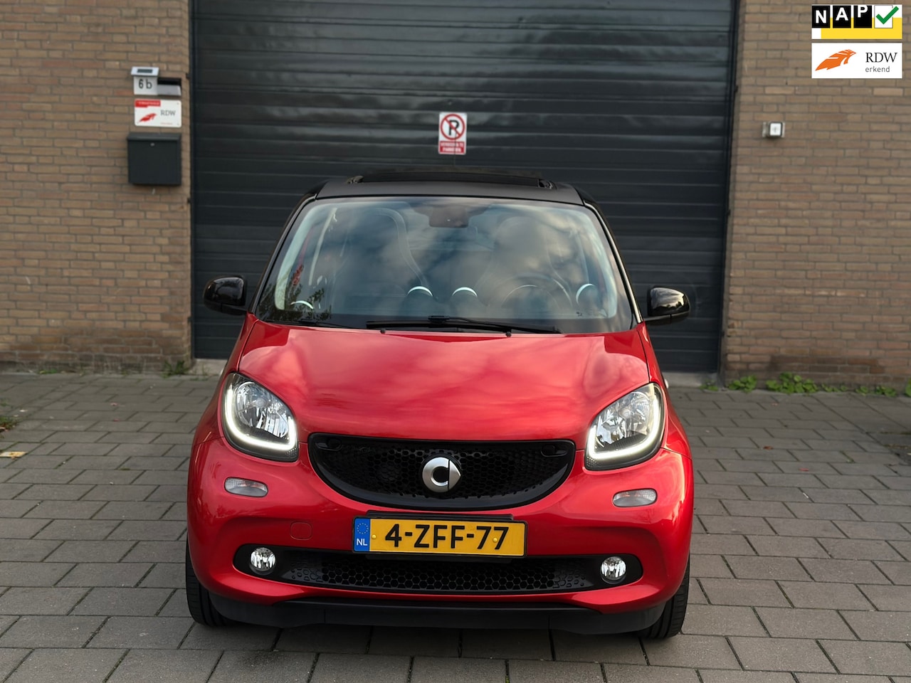 Smart Forfour - 1.0 Prime Clima lederen bekled Stoelverw Cabrio/schuifdak Parkeersensoren Lichtmetalen vel - AutoWereld.nl
