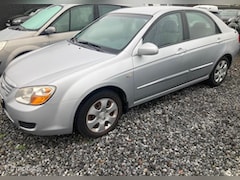 Kia Cerato - 1.6 CVVT X-tra AIRCO SEDAN