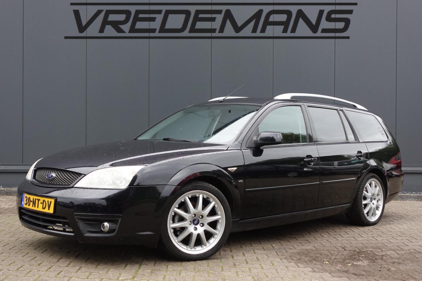 Ford Mondeo Wagon - 2.5 V6 Sport 2.5 V6 Sport - AutoWereld.nl