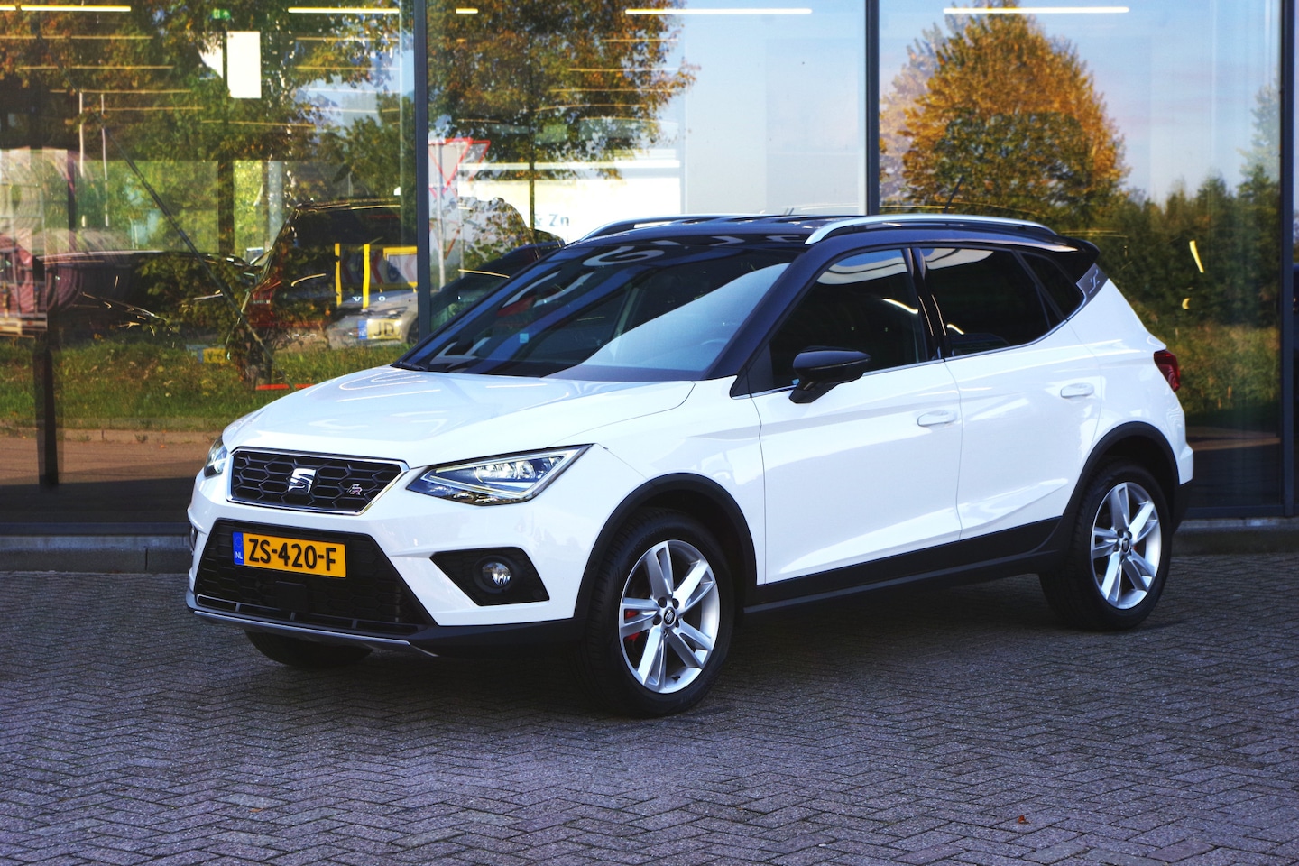 SEAT Arona - 1.0 TSI FR Business Intense 1.0 TSI 115 PK FR Business Intense, LED, Climate Control, Carplay, Camera - AutoWereld.nl