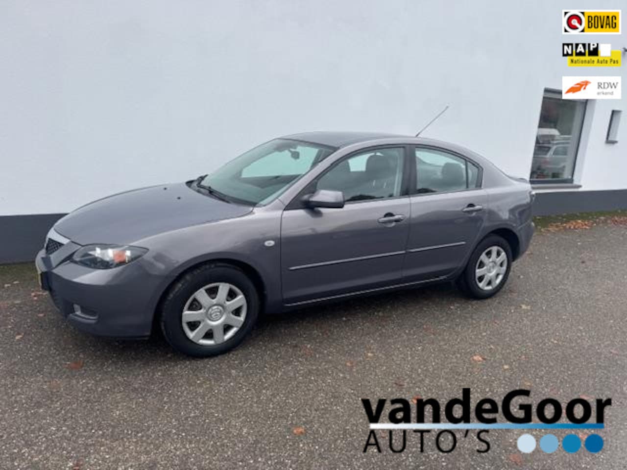 Mazda 3 - 1.6 S-VT Touring 1.6 S-VT Touring, '09, keurige auto, 100% onderhouden ! - AutoWereld.nl