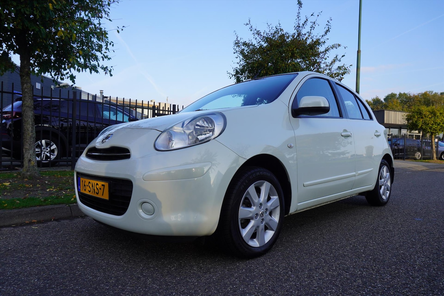 Nissan Micra - 1.2 98pk DIG-S Visia Climatronic LM Velgen 67.958 KM NL-Auto - AutoWereld.nl