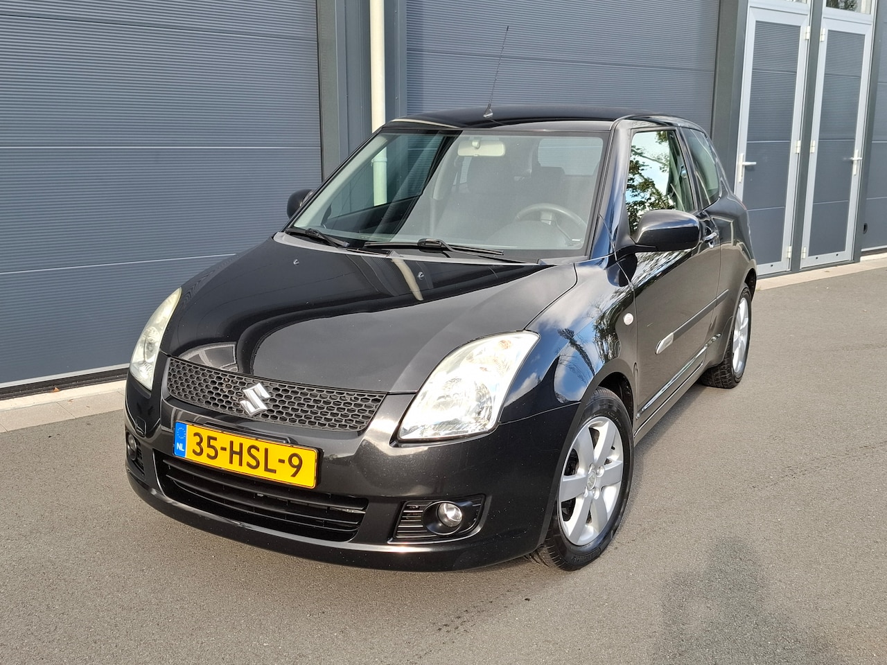 Suzuki Swift - 1.5 Exclusive - AutoWereld.nl
