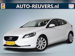 Volvo V40 - 1.6 T3 Momentum / Xenon / Navi / Cruisecontrol / Cam / Trekhaak