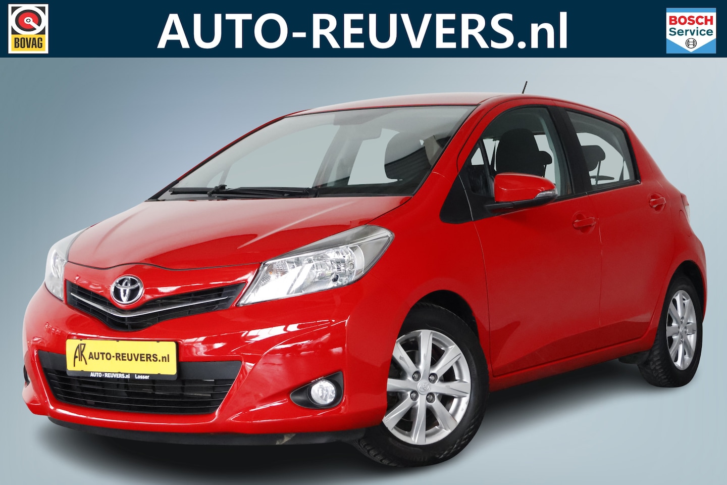 Toyota Yaris - 1.3 VVT-i Aspiration Automaat / Navigatie / Airco / Camera - AutoWereld.nl