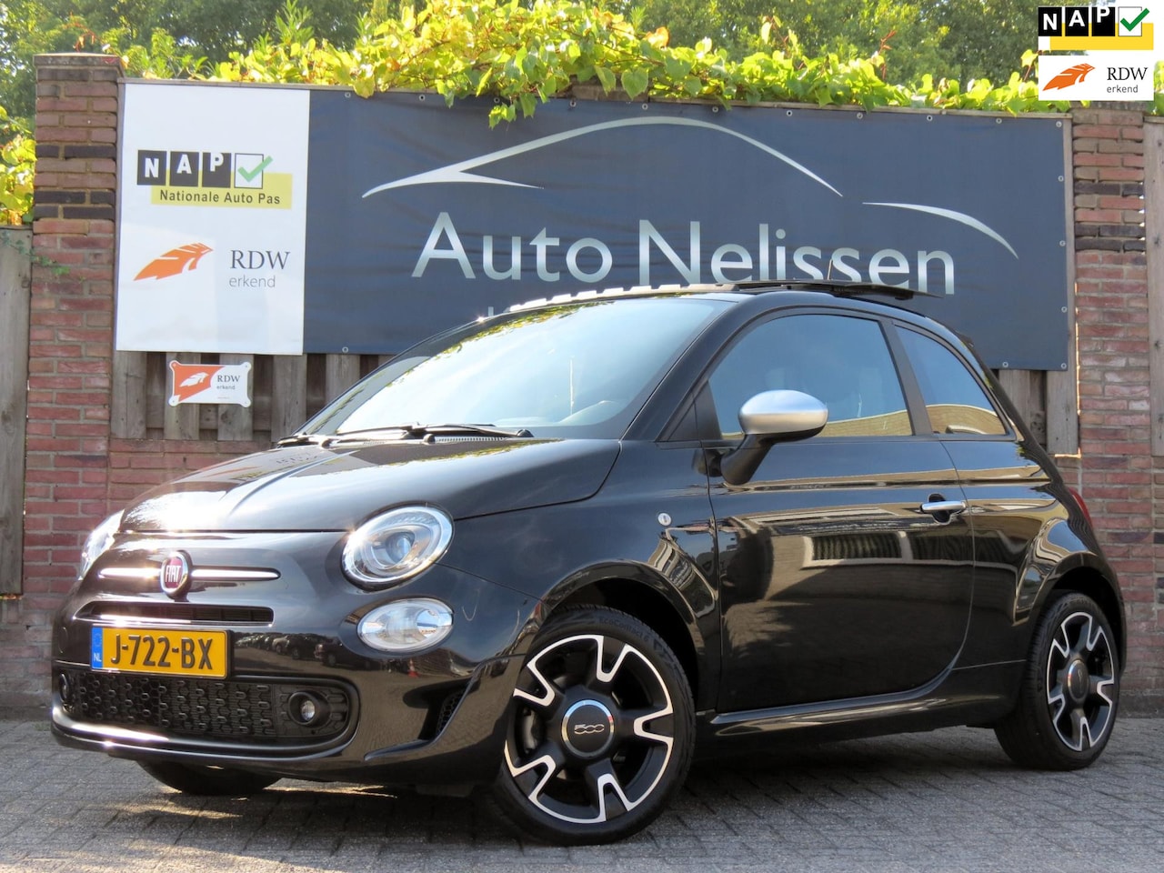 Fiat 500 - 1.0 Hybrid Rockstar 1e EIGENAAR | PANORAMADAK/SCHUIFDAK | HALF LEDER | GROOT SCHERM NAVI | - AutoWereld.nl