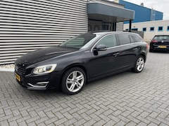 Volvo V60 - 2.4 D6 AWD Plug-In Hybrid Summum