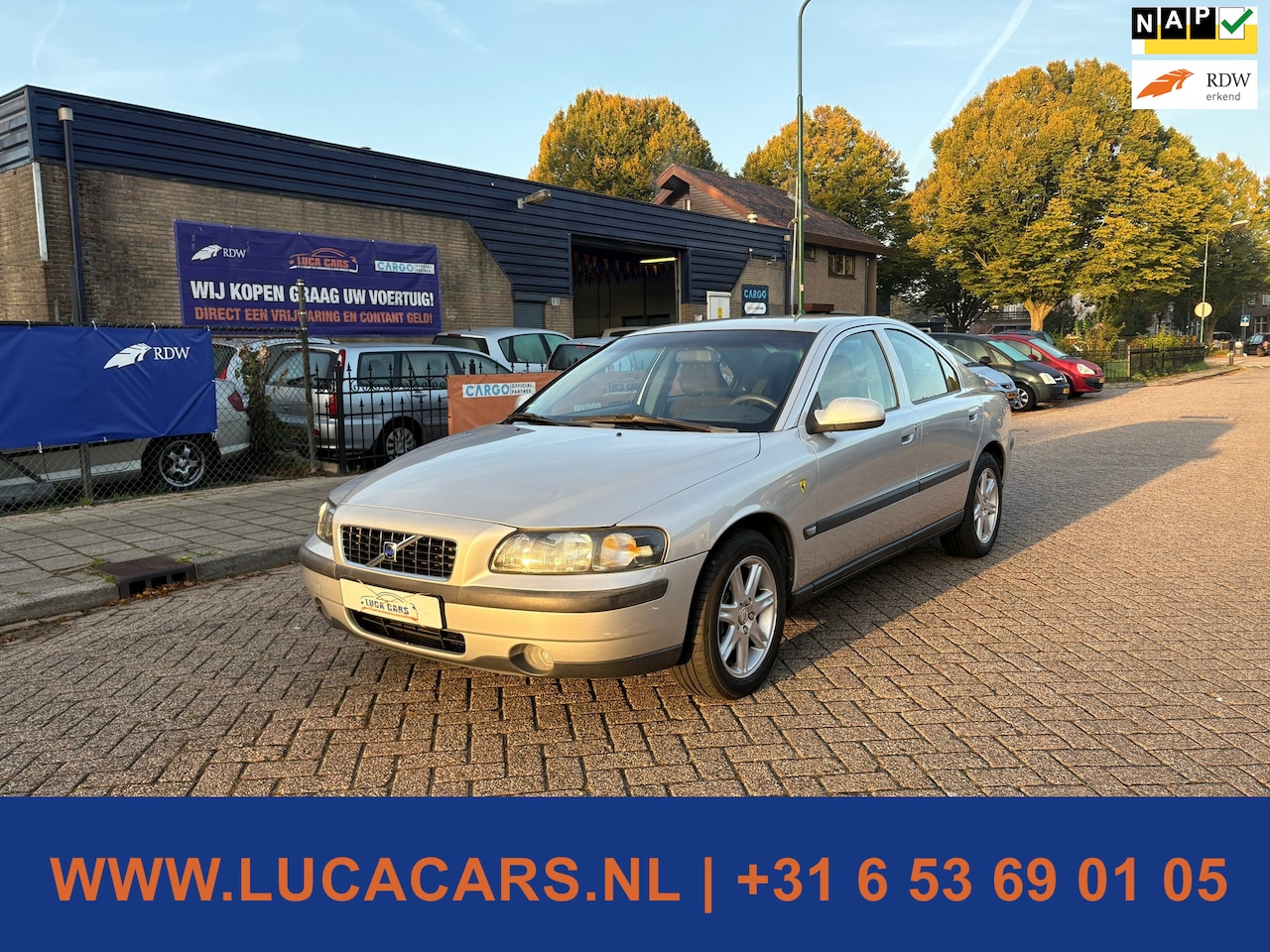Volvo S60 - 2.4 2X SLEUTEL + BOEKJES! - AutoWereld.nl