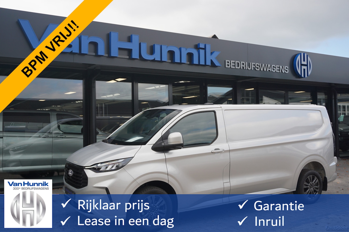 Ford Transit Custom - 300L 150PK Limited BPM VRIJ!! Navi, Cam, Adap. Cruise, 17" LM, Trekhaak!! NR. A183 - AutoWereld.nl