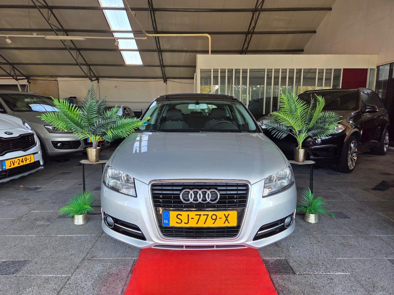 Audi A3 Sportback - 2.0 TDI EURO5 PANORAMA 2012! - AutoWereld.nl