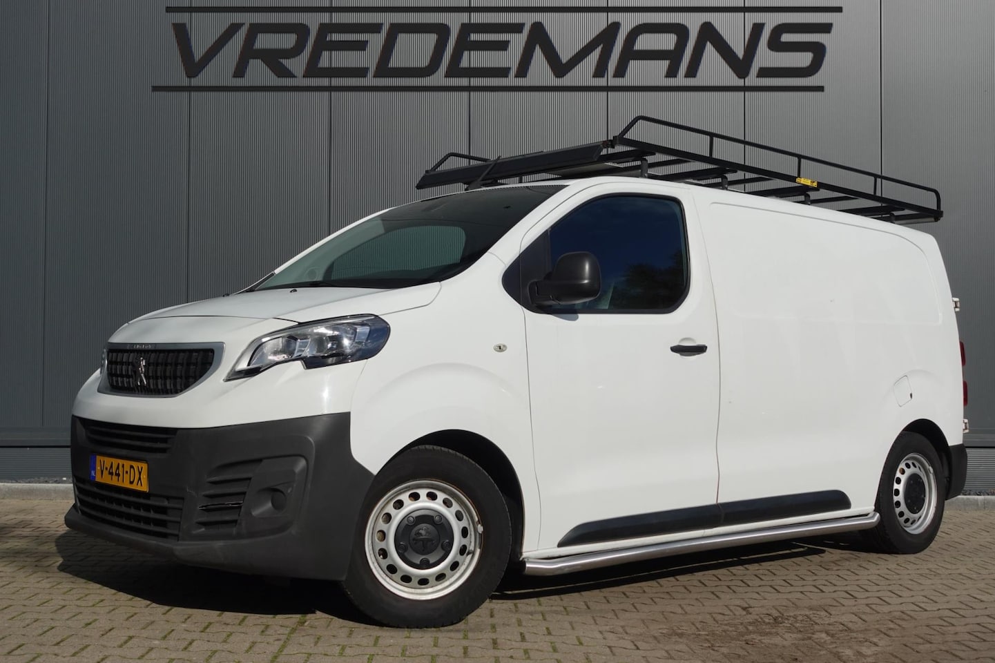 Peugeot Expert - 226S 1.6 BlueHDI 95 Pro MOTOR DEFECT - AutoWereld.nl
