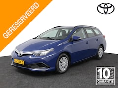 Toyota Auris Touring Sports - 1.3 Now | Trekhaak |
