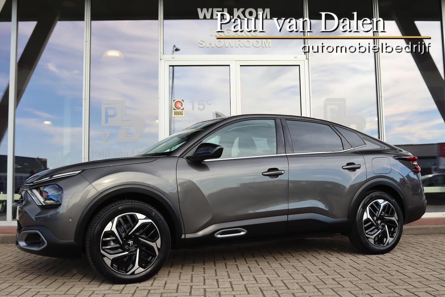 Citroën C4 X - 1.2 130PK AUTOMAAT SHINE Navi | Head Up | Adapt.Cruise | Keyless | Camera | Full-Led | 18 - AutoWereld.nl