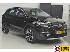 Opel Grandland X - 1.2 Turbo Ultimate // AUTOMAAT // 81.000 km // TREKHAAK // NAVI // STUUR&STOELVERWARMING /