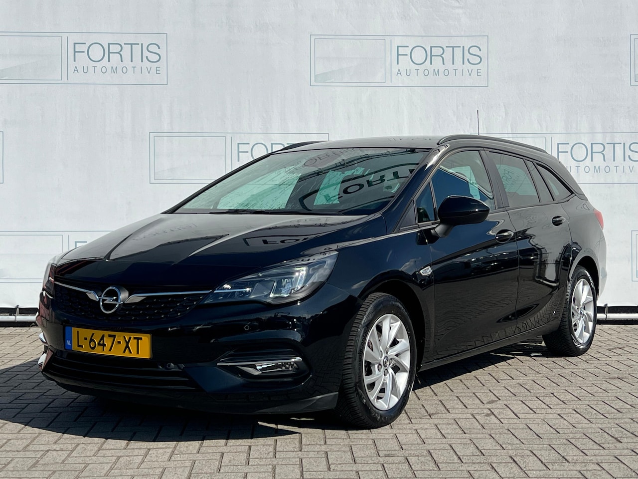 Opel Astra Sports Tourer - 1.2 Edition NL-AUTO | FULL LED | CAMERA - AutoWereld.nl