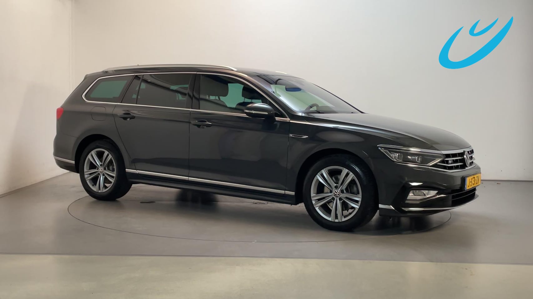 Volkswagen Passat Variant - 1.5 TSI 150pk DSG R-Line Business + Camera Stoelverwarming Virtual Cockpit DAB+ - AutoWereld.nl