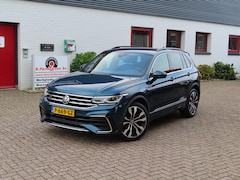 Volkswagen Tiguan - 1.5 TSI 150pk DSG R-Line Business+/ Facelift model/ 20 Inch velgen/ Apple Carplay/ Keyless