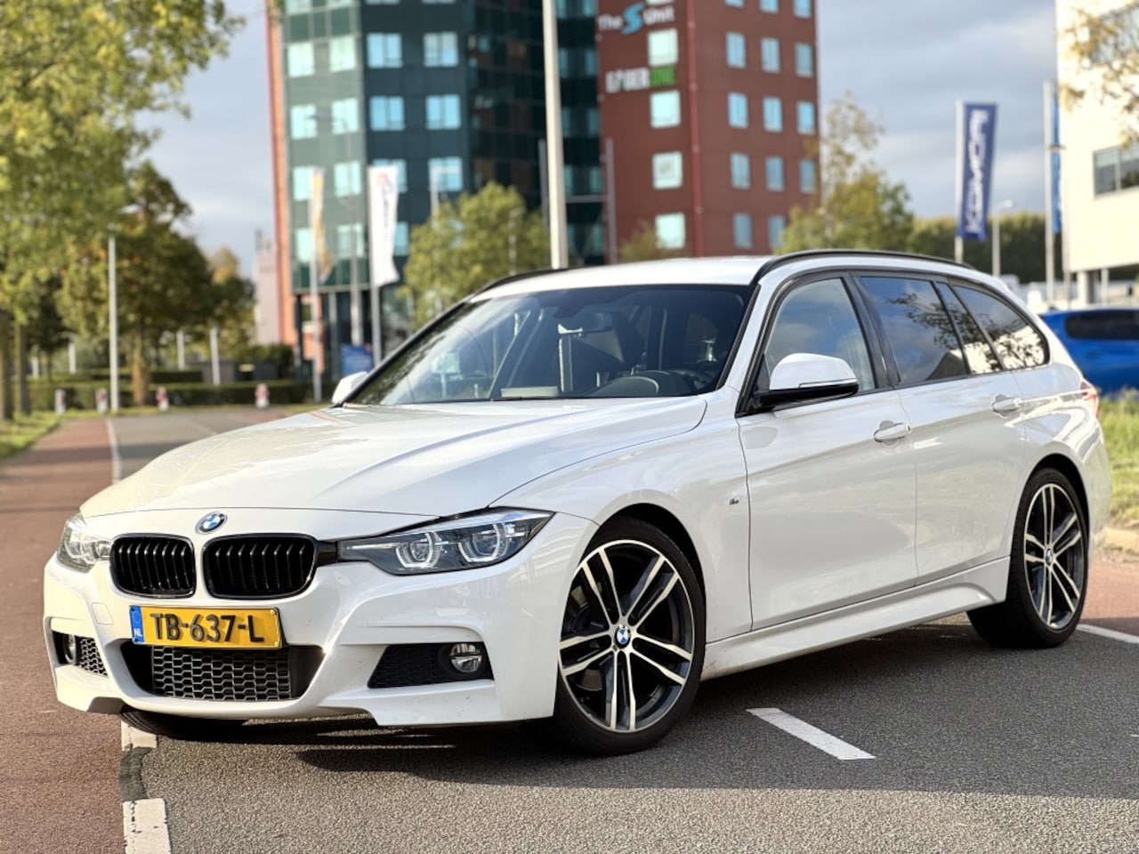 BMW 3-serie Touring - 318I M-Sport Leder Navi Clima Cruise - AutoWereld.nl