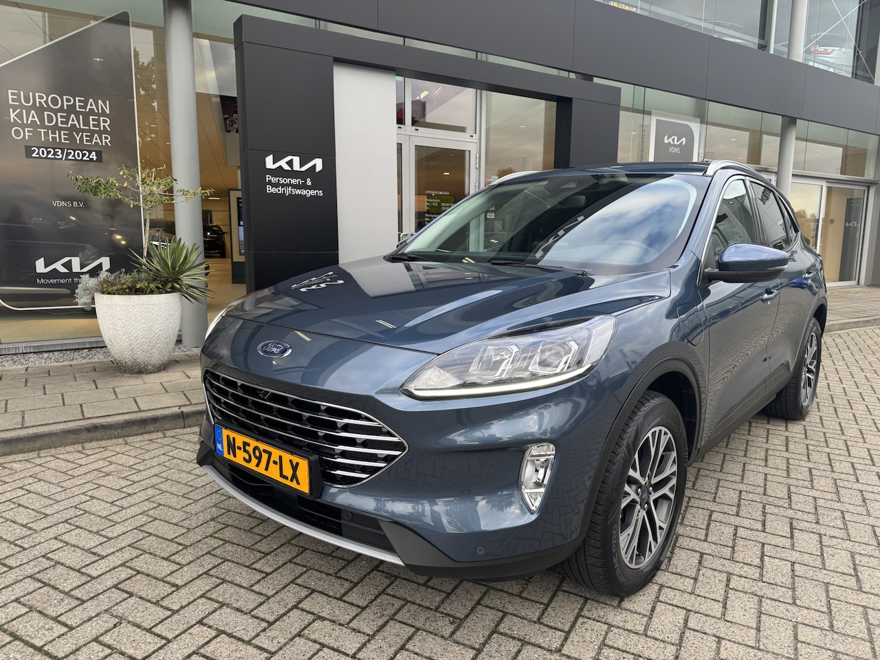 Ford Kuga - 2.5 PHEV Titanium | CarPlay | Navi | Camera | Info Frank: 0492-588958 Info Frank: 0492-588 - AutoWereld.nl