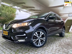 Nissan Qashqai - 1.2 N-Connecta Design Pano