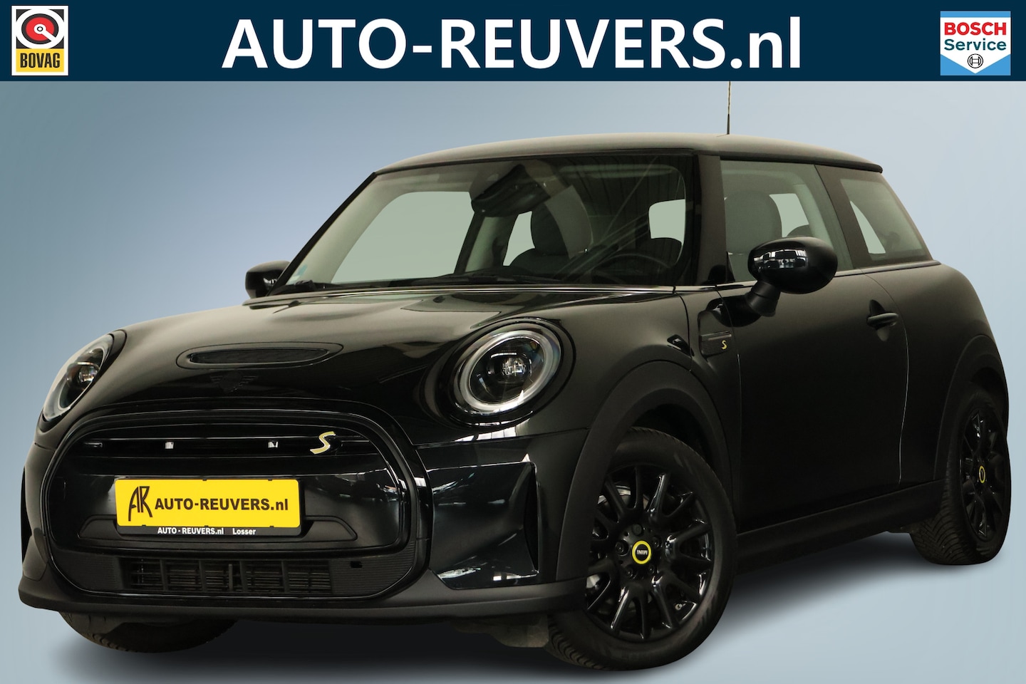 MINI Mini-Electric - MINI Yours 33 kWh / Navi / LED / Cruisecontrol / CarPlay - AutoWereld.nl