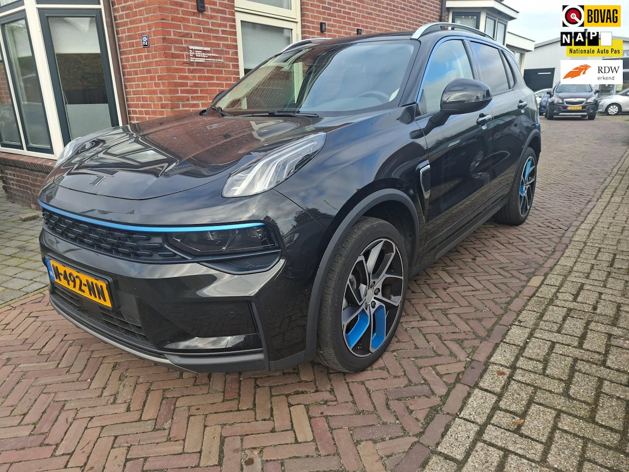 LYNK&CO LYNK & CO 01