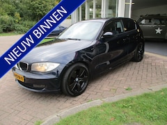 BMW 1-serie - 118i Business Line