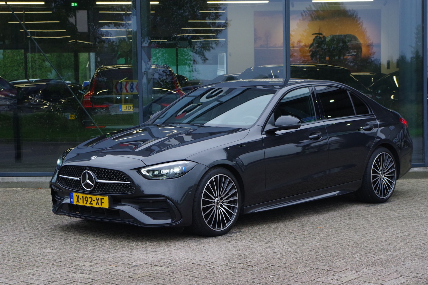 Mercedes-Benz C-klasse - 300 AMG Line 300 AMG Line 259 PK, Sfeerverlichting, Camera, Leder, MBUX, LED - AutoWereld.nl