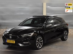 SEAT Leon Sportstourer - 1.0 eTSI FR Business Intense + Panoramadak|Virtual Cockpit|Led Verlichting|Parkeerassisten