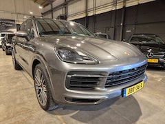 Porsche Cayenne - 3.0 - 1e Eigenaar - Dealeronderh - Panoramadak - Sportleder - HuD - SportCrono - Bose - 21