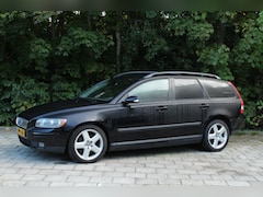 Volvo V50 - 2.4i Momentum distributie riem is met 332.648 vervangen