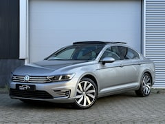 Volkswagen Passat - 1.4 TSI GTE Highline | Panoramadak | Executive plus | 360 Camera