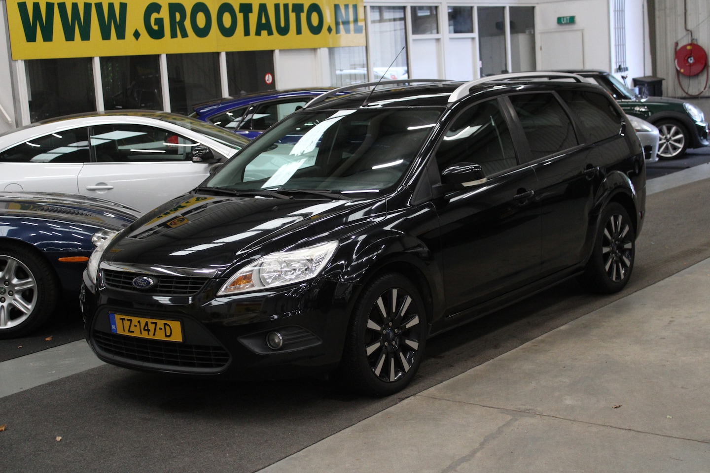 Ford Focus Wagon - 1.6-16V Futura Airco, Trekhaak, Stuurbekrachtiging - AutoWereld.nl