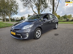 Toyota Prius - 1.8 Plug-in Dynamic Business - AUTOMAAT - STOELVERWARMING - VOLLEDIG ONDERHOUDEN