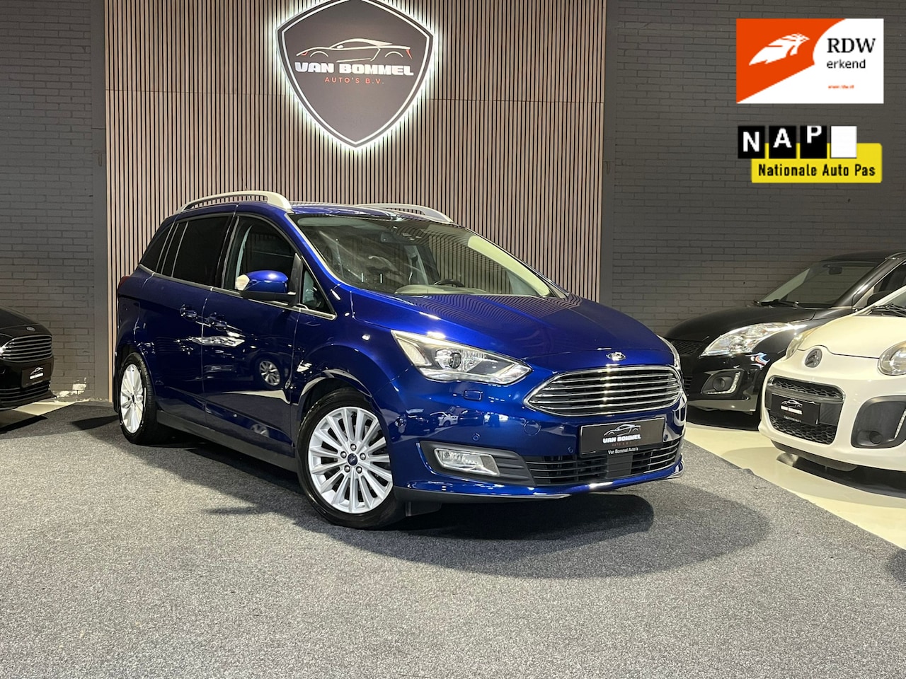 Ford Grand C-Max - 1.0 Titanium ClimaC.CruiseC.Elecpakket.Pdc.LMV!! - AutoWereld.nl