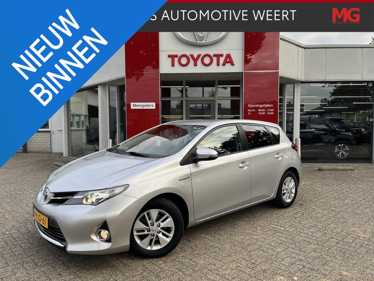 Toyota Auris - 1.8 Hybrid Aspiration | rijklaar | Navi | Camera - AutoWereld.nl