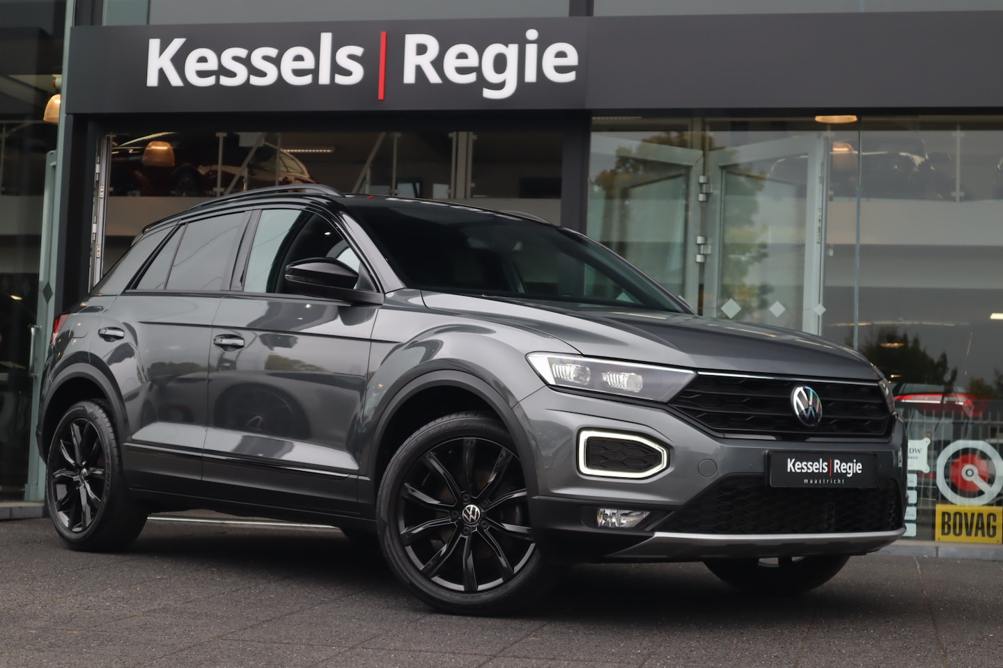 Volkswagen T-Roc - 1.5 TSI Sport Black Camera Virtual Led CarPlay Navi - AutoWereld.nl