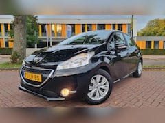 Peugeot 208 - 1.2i Automaat 5drs Envy 1e eigenaar/Clima