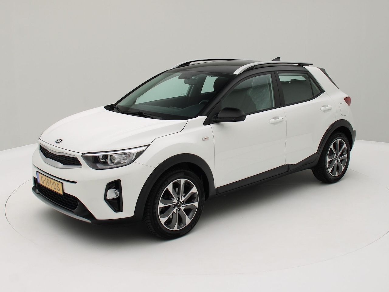 Kia Stonic - 1.0 T-GDi DynamicLine Navi/Cruise - AutoWereld.nl