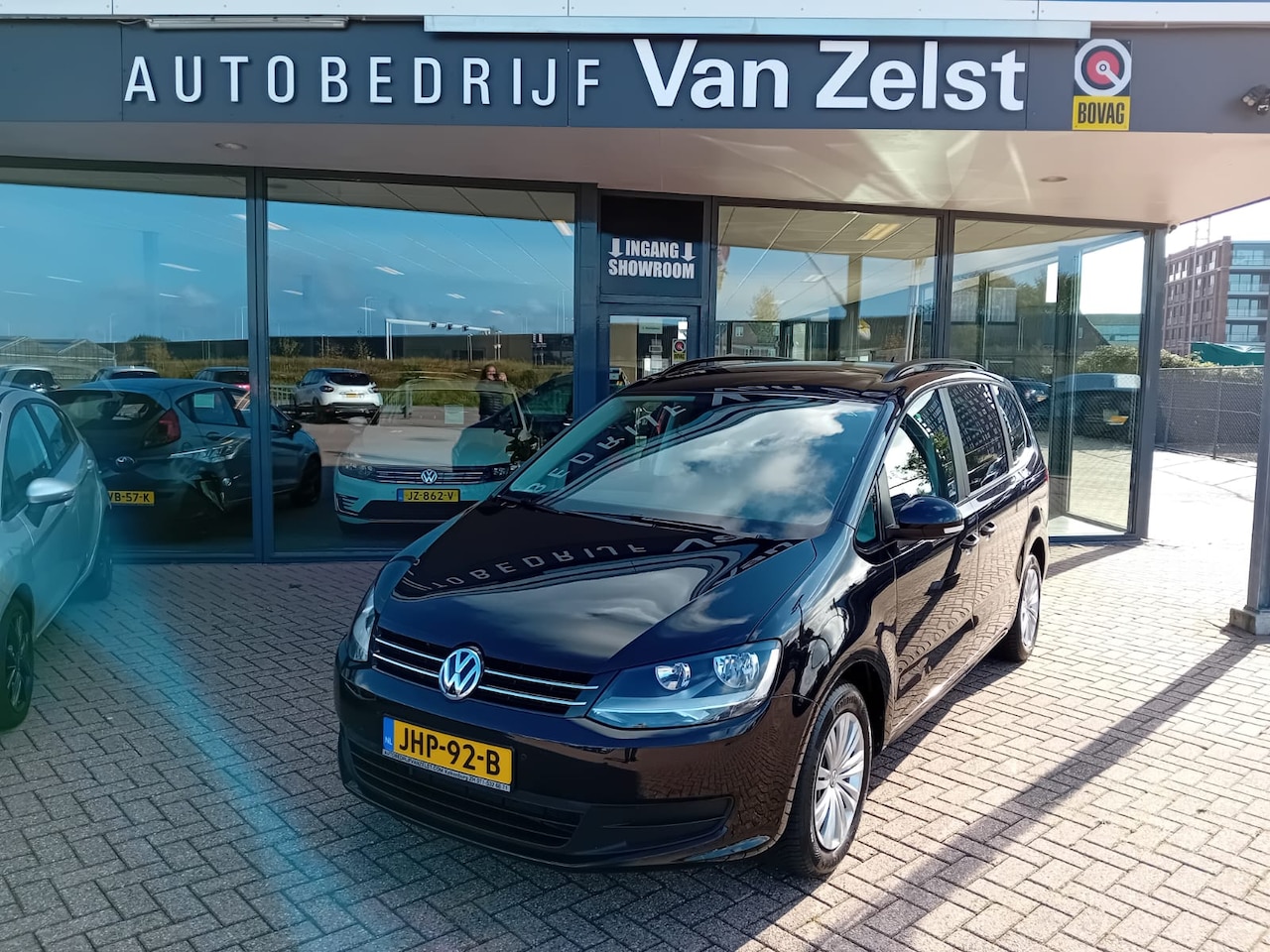 Volkswagen Sharan - 1.4 TSI Automaat, Airco (automatisch), Multimediasysteem, Navigatie, Bluetooth, Stoelverwa - AutoWereld.nl