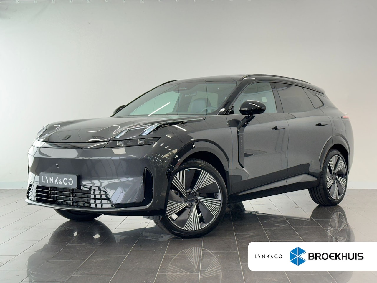 Lynk & Co 08 - 1.5 More | Achterbank verwarmd | Airco separaat achter | Alarmsysteem - AutoWereld.nl
