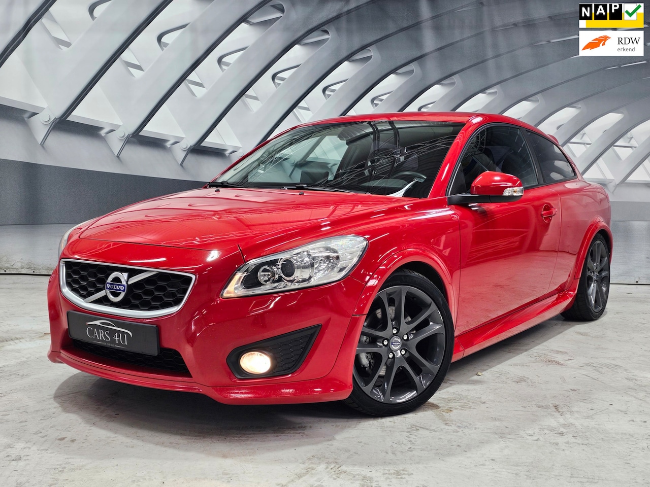 Volvo C30 - 2.5 T5 R-Design 2.5 T5 R-Design 275PK - AutoWereld.nl