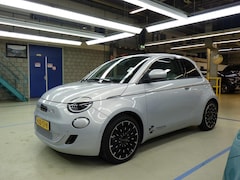 Fiat 500e - La Prima 42 kWh 3 Fase | Vol-Leder | Stoelverwarming | Full-LED | Chrome | Adaptive Cruise