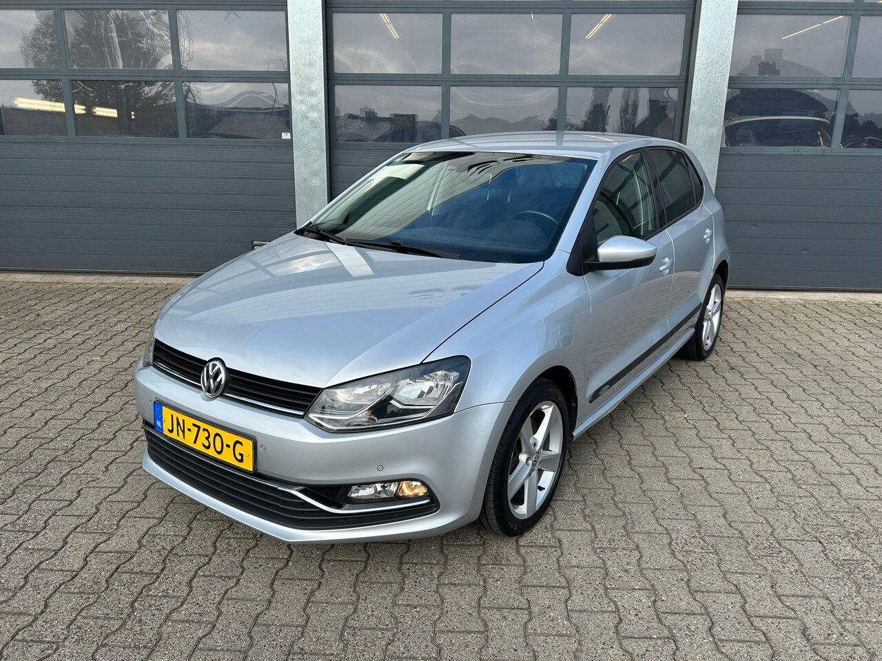 Volkswagen Polo - 1.0 TSI Highline 1.0 TSI 110pk 5-drs Highline - AutoWereld.nl
