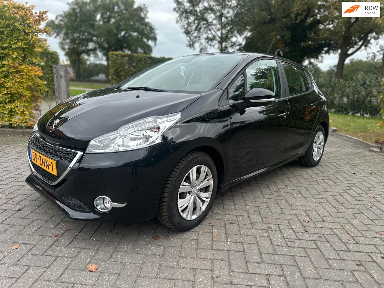 Peugeot 208 - 1.2 VTi Envy | Cruise| Navi| 1e eigenaar - AutoWereld.nl